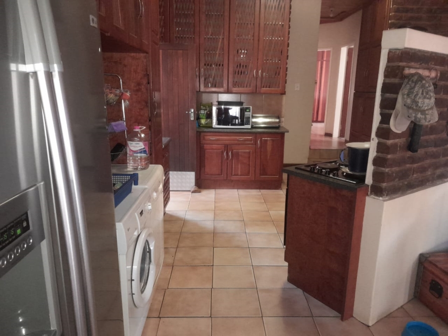 3 Bedroom Property for Sale in Geelhoutpark North West